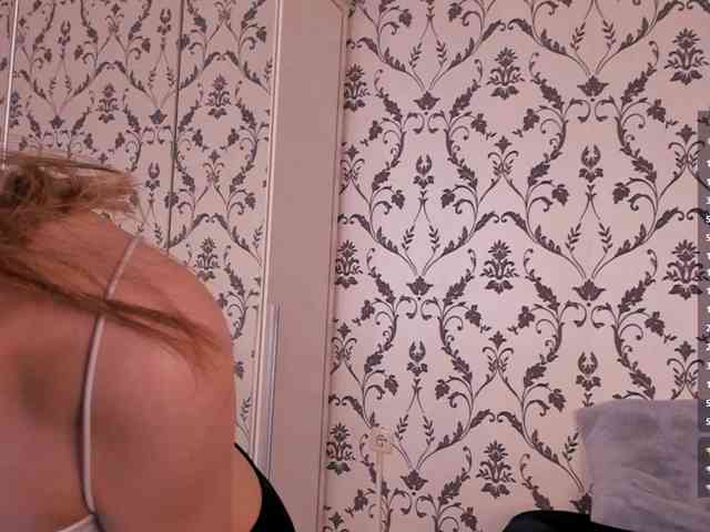 SwaySecret webcam
