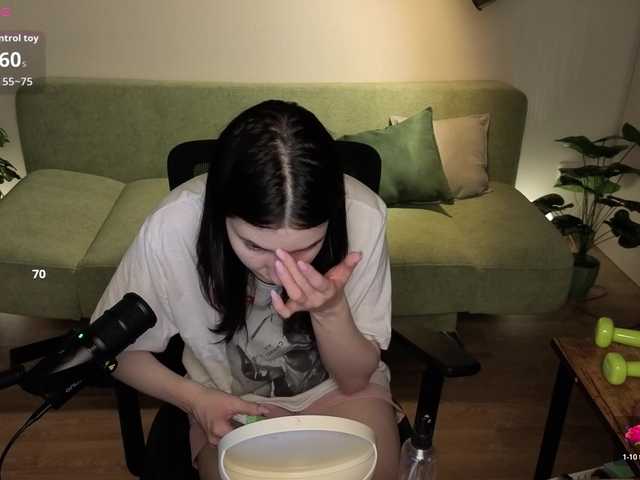 Victoria1 live cam on BongaCams