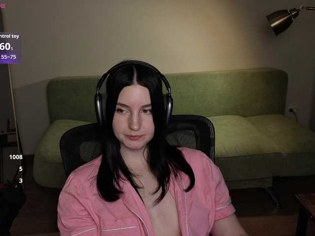 Victoria1 live cam on BongaCams