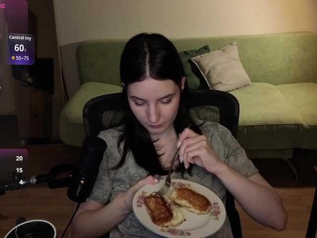 Victoria1 live cam on BongaCams
