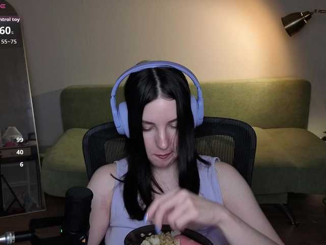 Lumina_Dark live webcam show