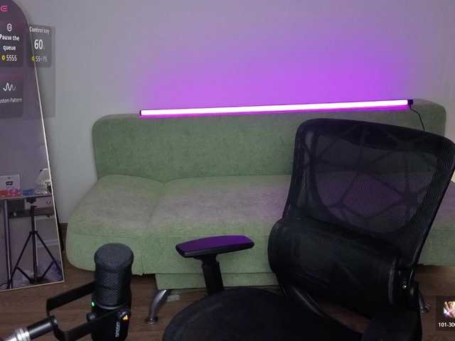 Lumina_Dark live webcam show