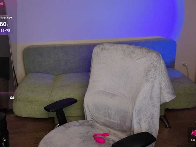 Victoria1 live cam on BongaCams