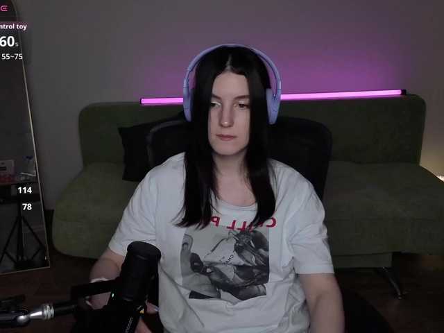 Victoria1 live webcam show