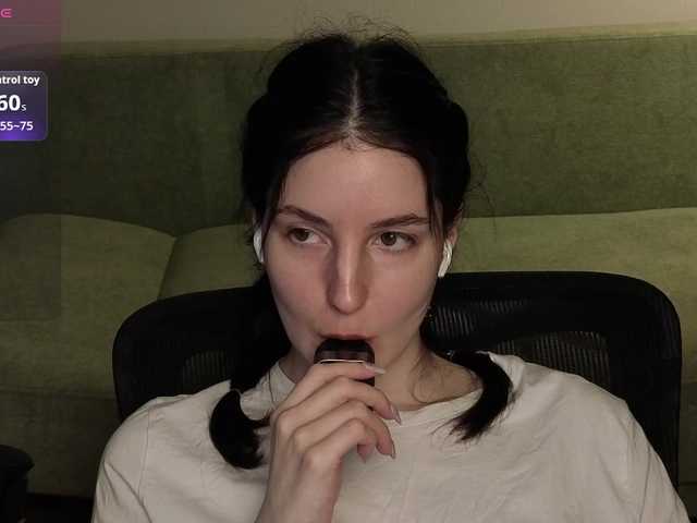 Victoria1 live cam on BongaCams