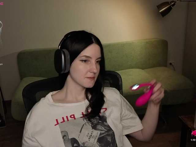 Victoria1 live cam on BongaCams