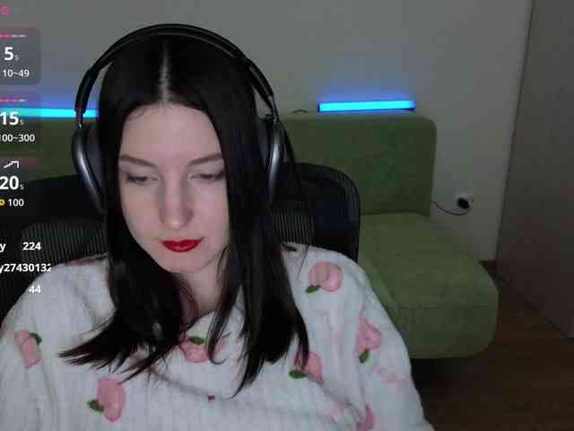 Naomi_Velvet webcam