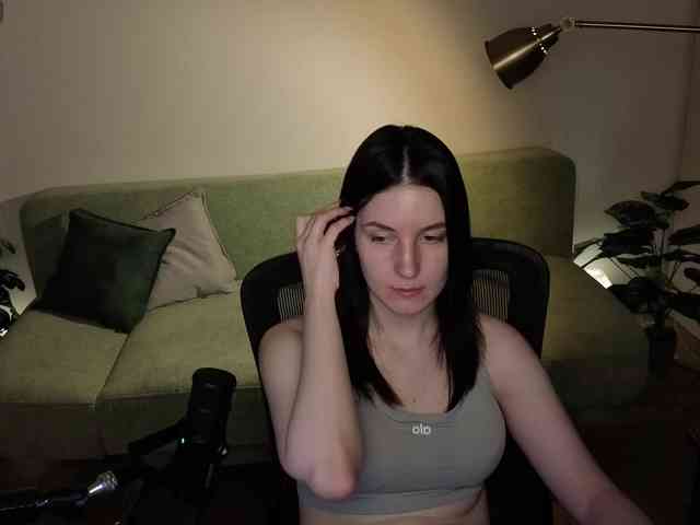 Naomi_Velvet webcam