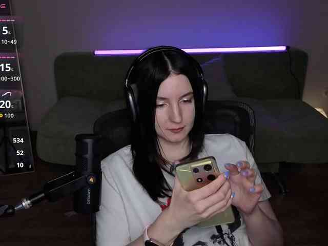 Lumina_Dark webcam