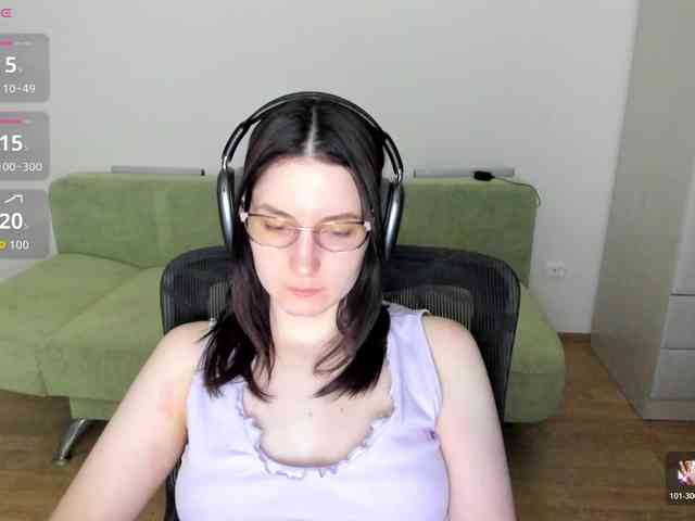 Naomi_Velvet webcam