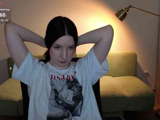 Naomi_Velvet webcam