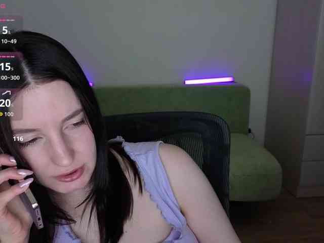 Naomi_Velvet webcam