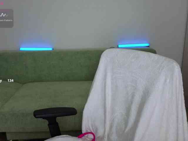Naomi_Velvet webcam