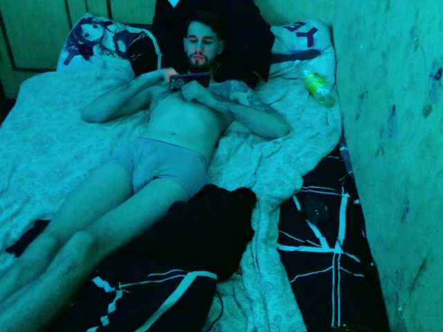 NIKPIKDIK live webcam show