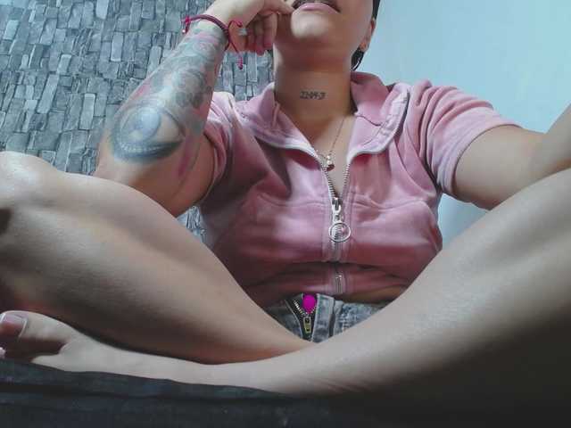 Goddes-paty live cam on BongaCams
