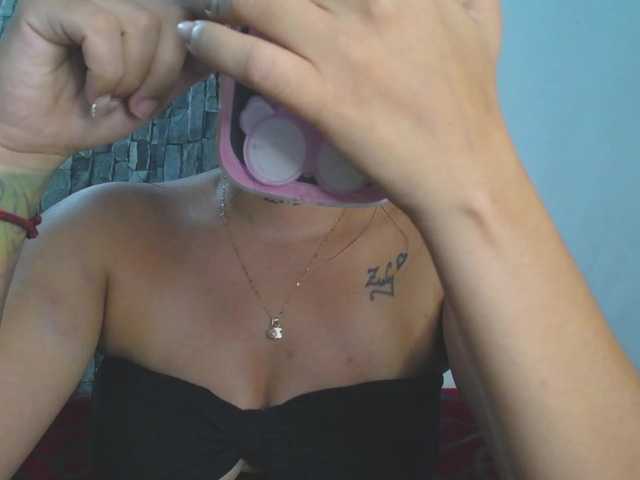 Goddes-paty live cam on BongaCams