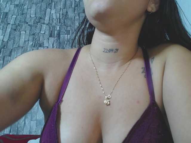 Goddes-paty live cam on BongaCams