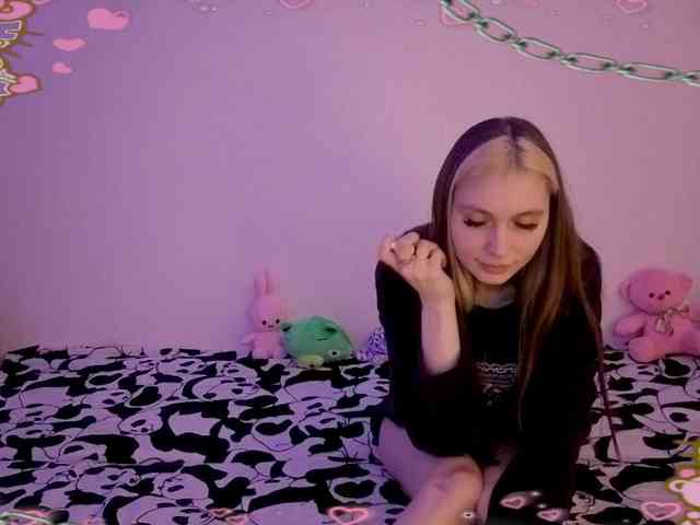 TianaFlower webcam