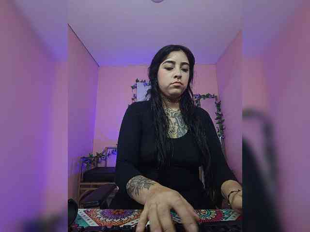 adri-gomez1 webcam