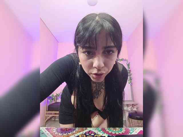 adri-gomez1 webcam