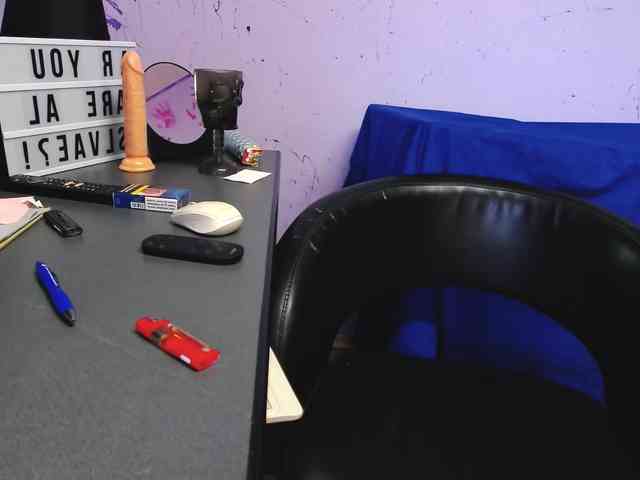 MadelynVelure webcam