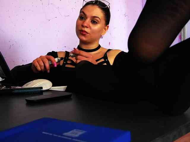 MadelynVelure webcam