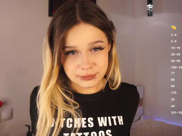 loveaudirs's BongaCams show and profile