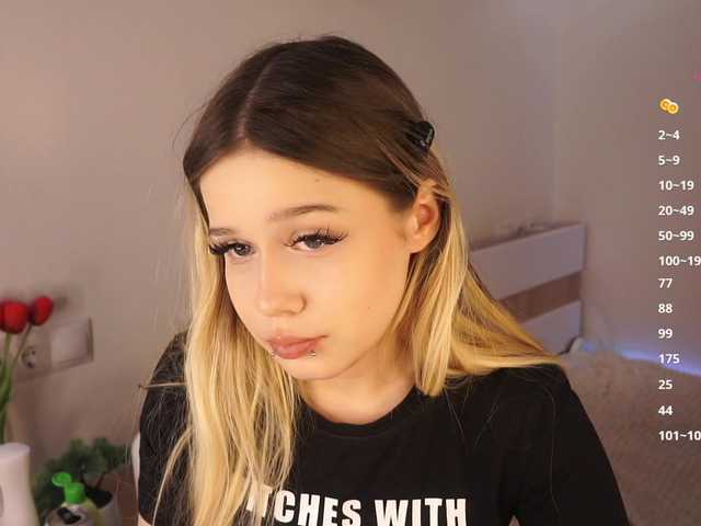 loveaudirs's BongaCams show and profile