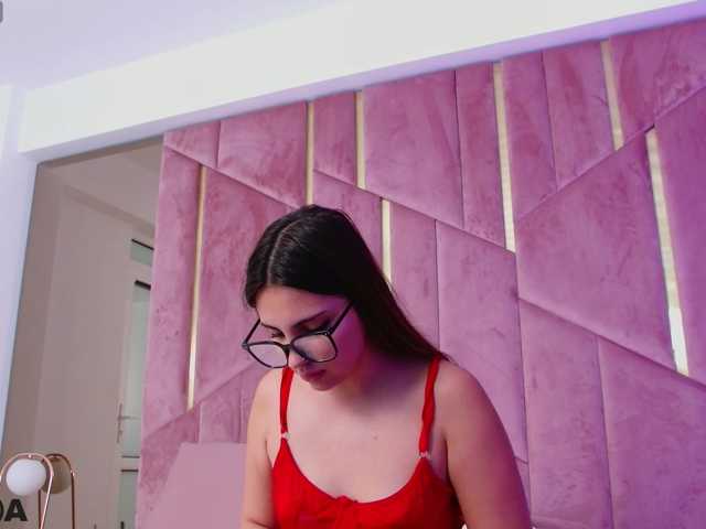 VanillaGold live cam on BongaCams