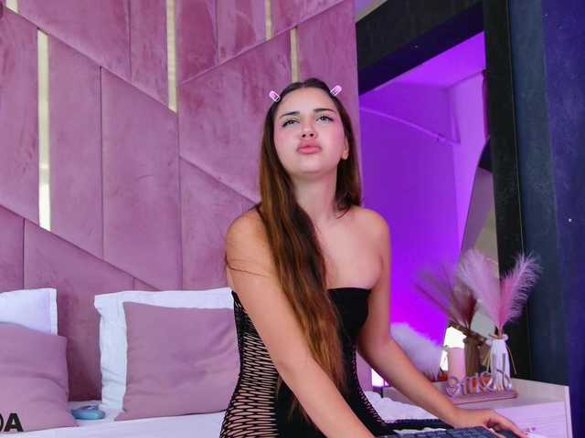 VanillaGold live cam on BongaCams