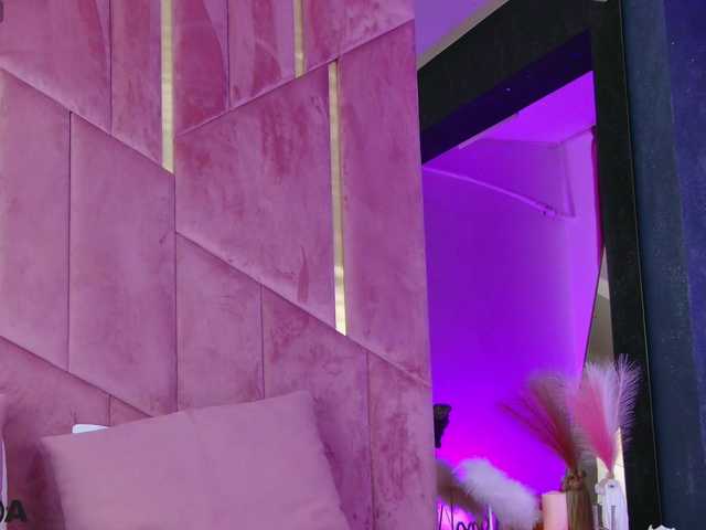 VanillaGold live webcam show