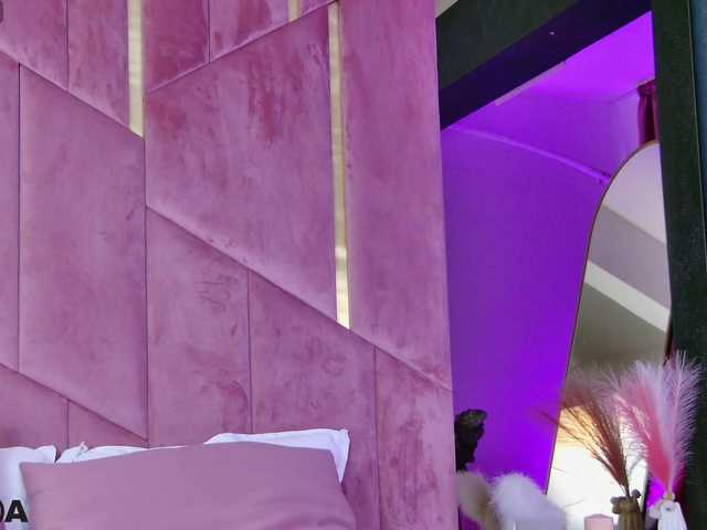 VanillaGold live cam on BongaCams