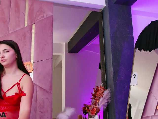VanillaGold live cam on BongaCams