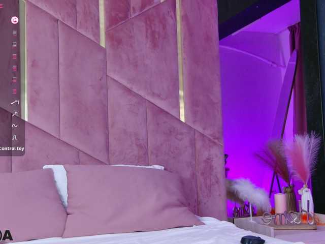 VanillaGold live webcam show
