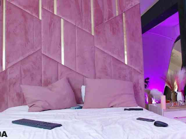 VanillaGold webcam