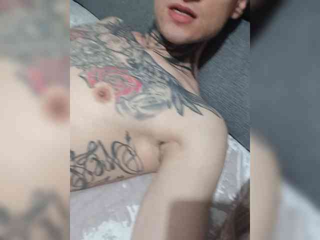 Ykio-09 Live Webcam on BongaCams