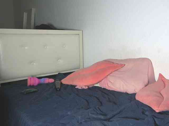SamiraDangerous webcam