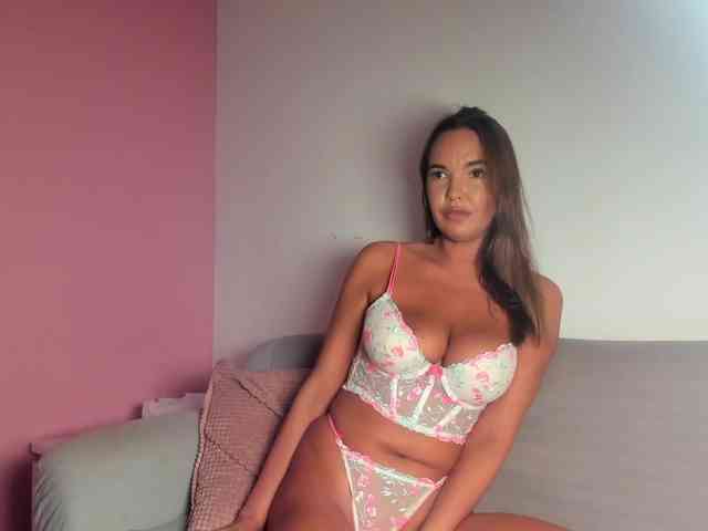 SamiraDangerous webcam