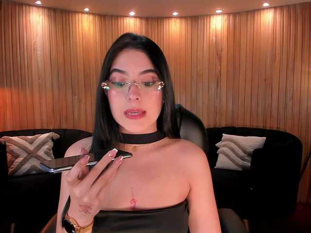 HaileyRoss live cam on BongaCams