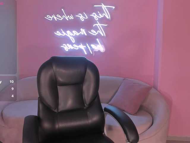 HaileyRoss live cam on BongaCams