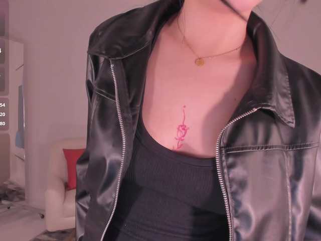HaileyRoss live cam on BongaCams