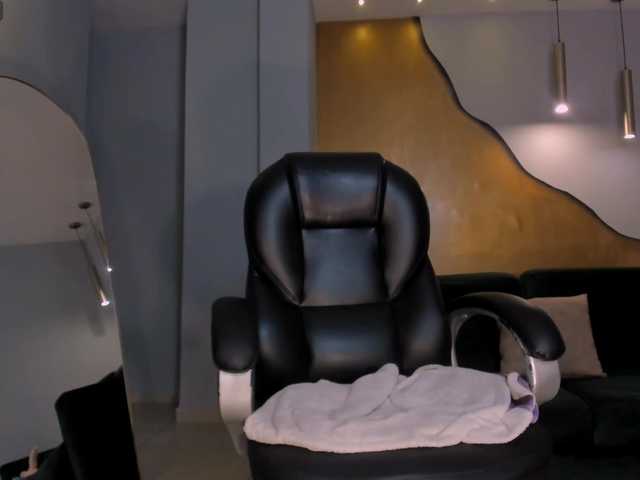 ZaraKafruni live cam on BongaCams