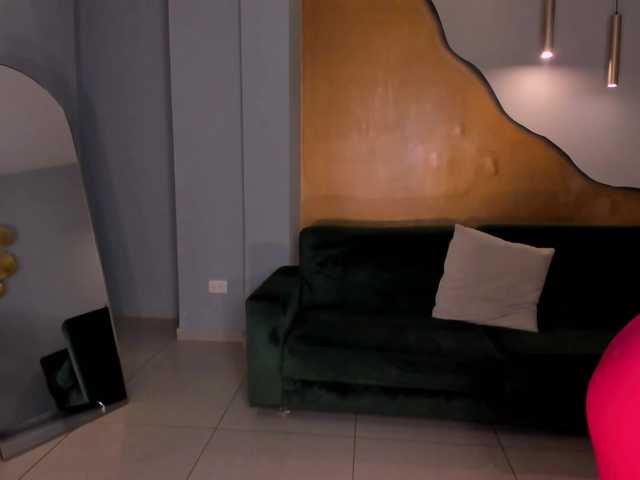 ZaraKafruni live cam on BongaCams