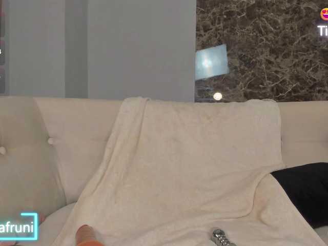 ZaraKafruni live cam on BongaCams