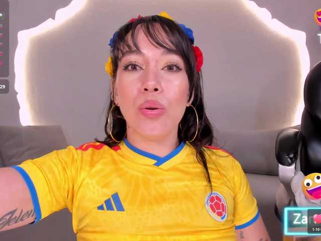 ZaraKafruni live cam on BongaCams