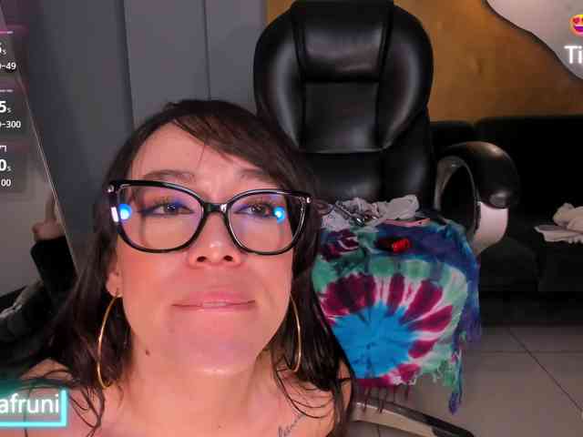 ZaraKafruni webcam
