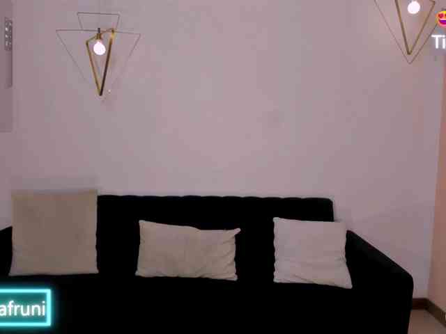 ZaraKafruni webcam
