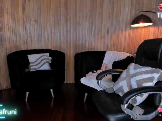 ZaraKafruni webcam