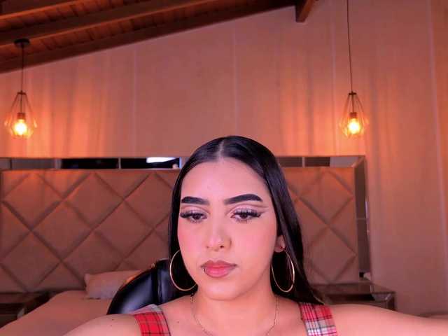 SophieLanne live cam on BongaCams