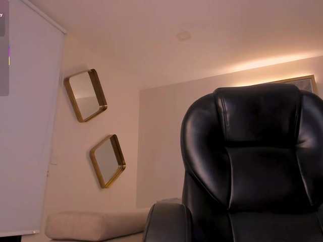 SophieLanne live cam on BongaCams